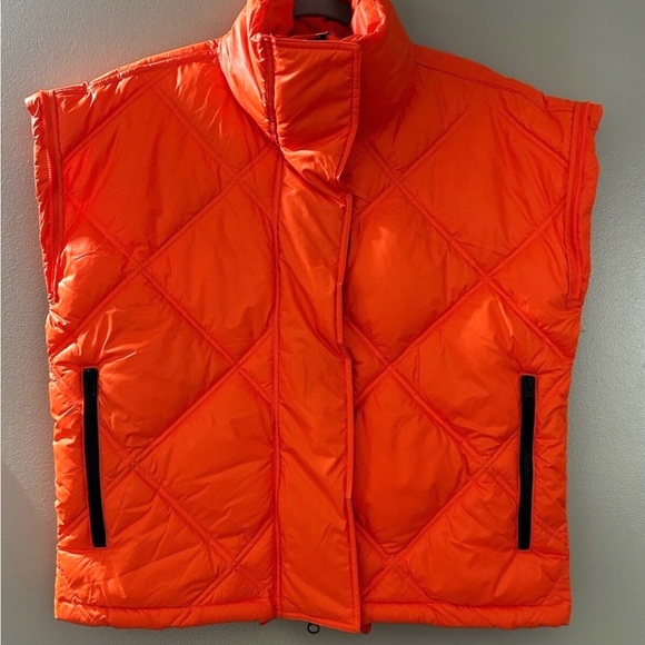 Adidas by Stella McCartney NWT Convertible Quilted Puffer Jacket Vest Orange XS - Picture 15 of 16